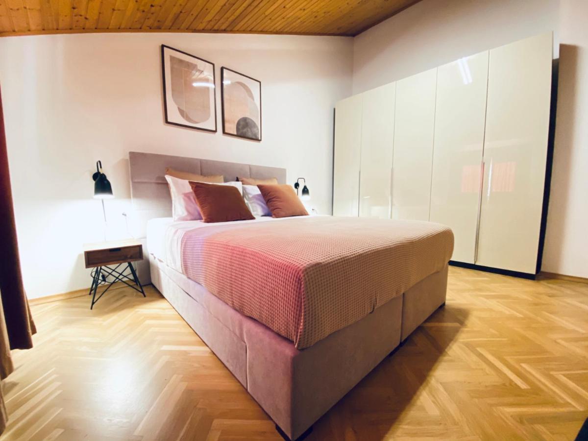 Cirjak Apartments Биоград-на-Мору Экстерьер фото