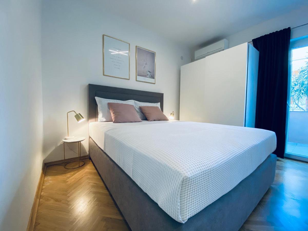 Cirjak Apartments Биоград-на-Мору Экстерьер фото