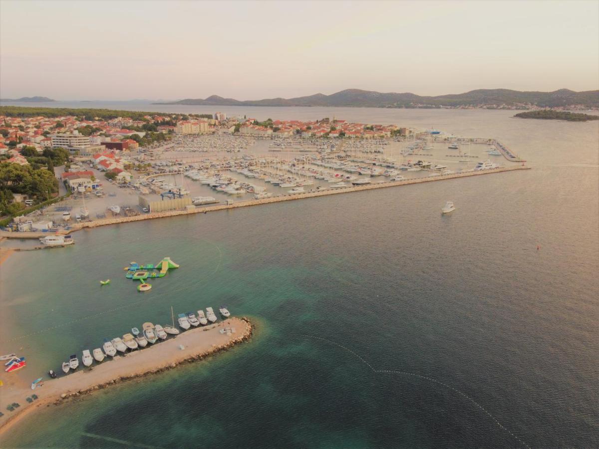 Cirjak Apartments Биоград-на-Мору Экстерьер фото