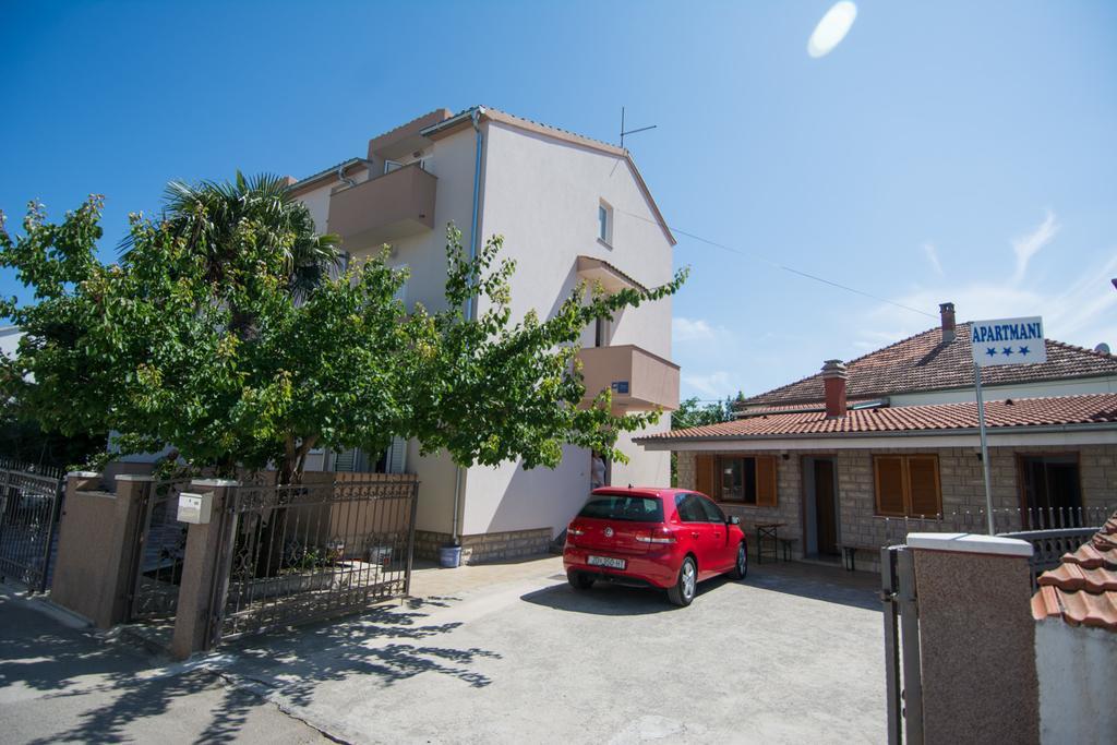Cirjak Apartments Биоград-на-Мору Экстерьер фото