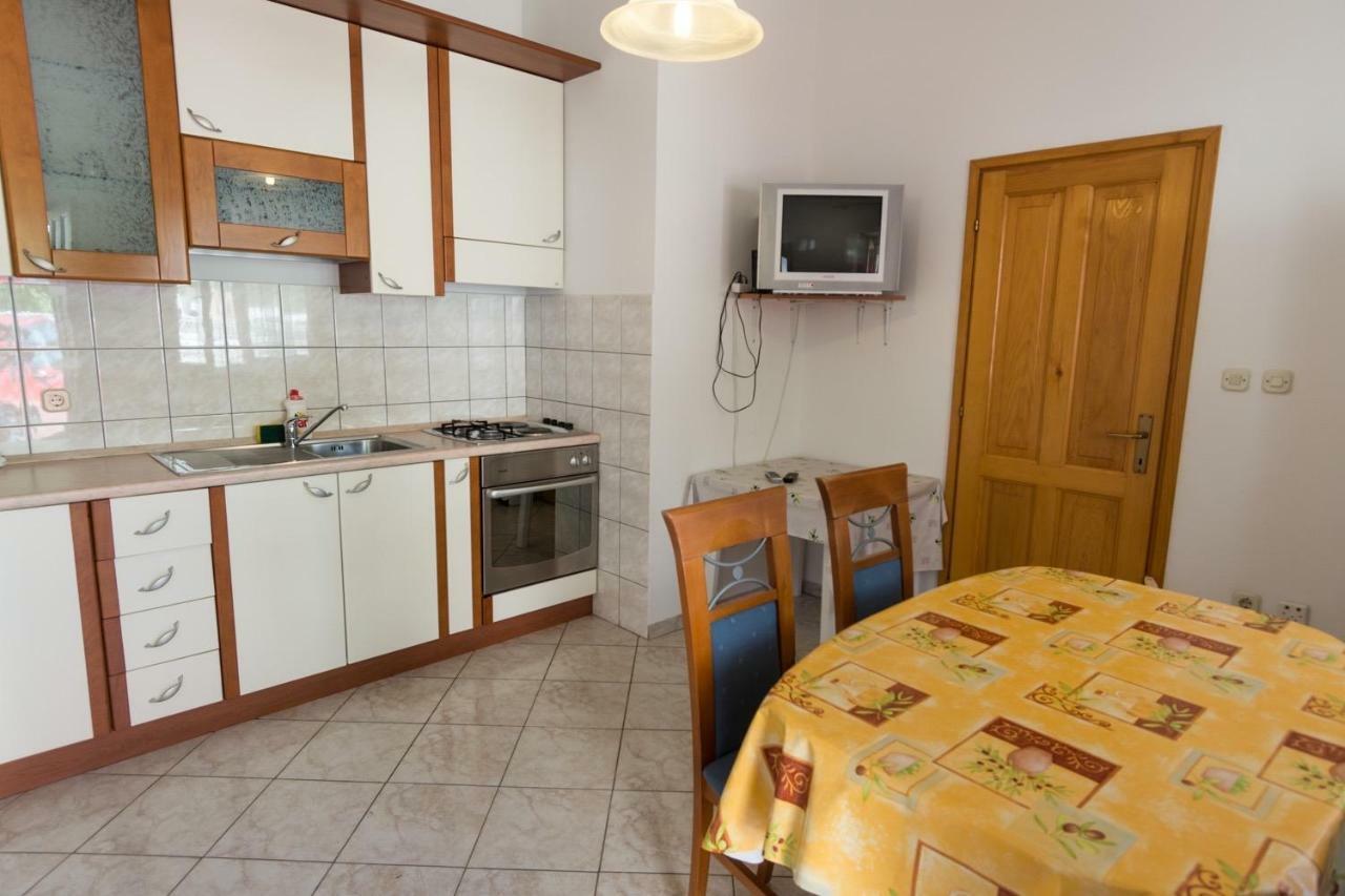 Cirjak Apartments Биоград-на-Мору Экстерьер фото